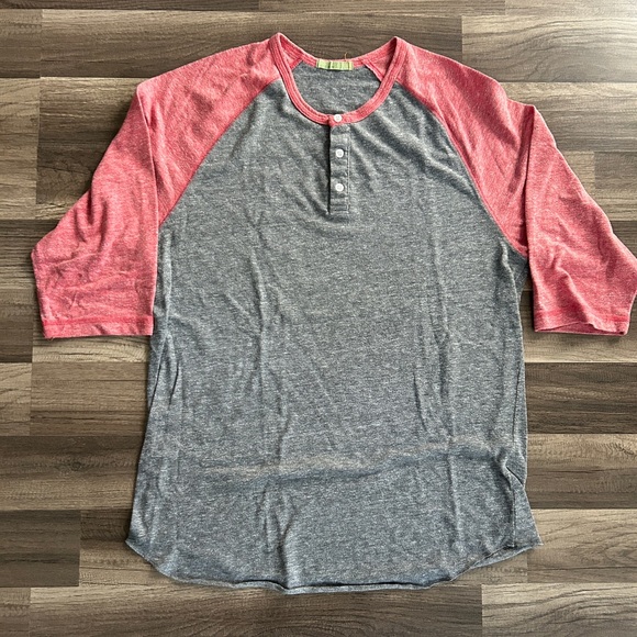 Heather Gray and Red Raglan Tee - Picture 1 of 3